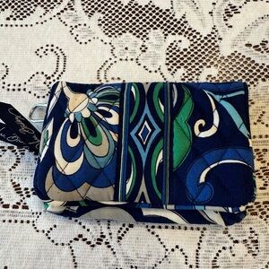 Vera Bradley Pocket Wallet – Mediterranean Blue (Retired Pattern) NWOT